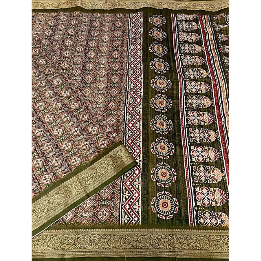 Printed Saree With Unstitched Blouse 5.5Mtr (Green)