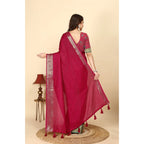 Checkered Saree With Unstitched Blouse 5.5Mtr (Red)